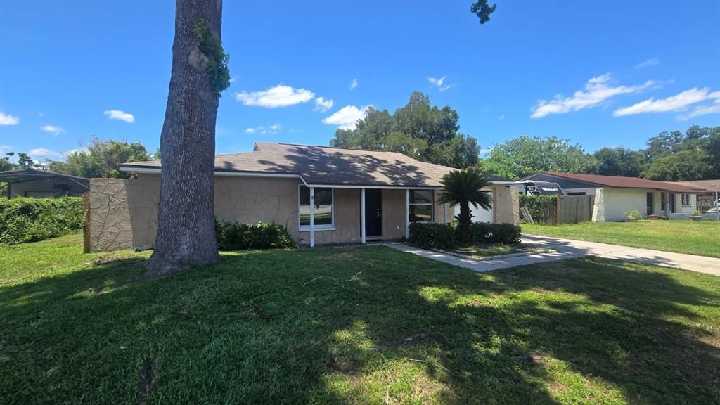 For Sale: $270,000 (3 beds, 1 baths, 1286 Square Feet)