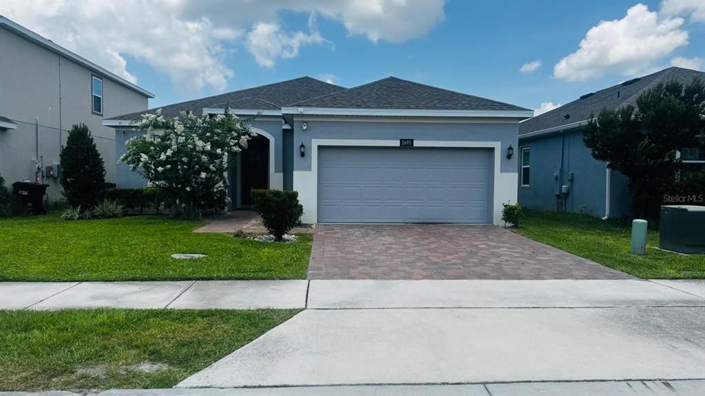 For Sale: $346,000 (4 beds, 3 baths, 1704 Square Feet)