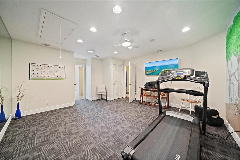 En Venta: $859,950 (5 camas, 4 baños, 5919 Pies cuadrados)