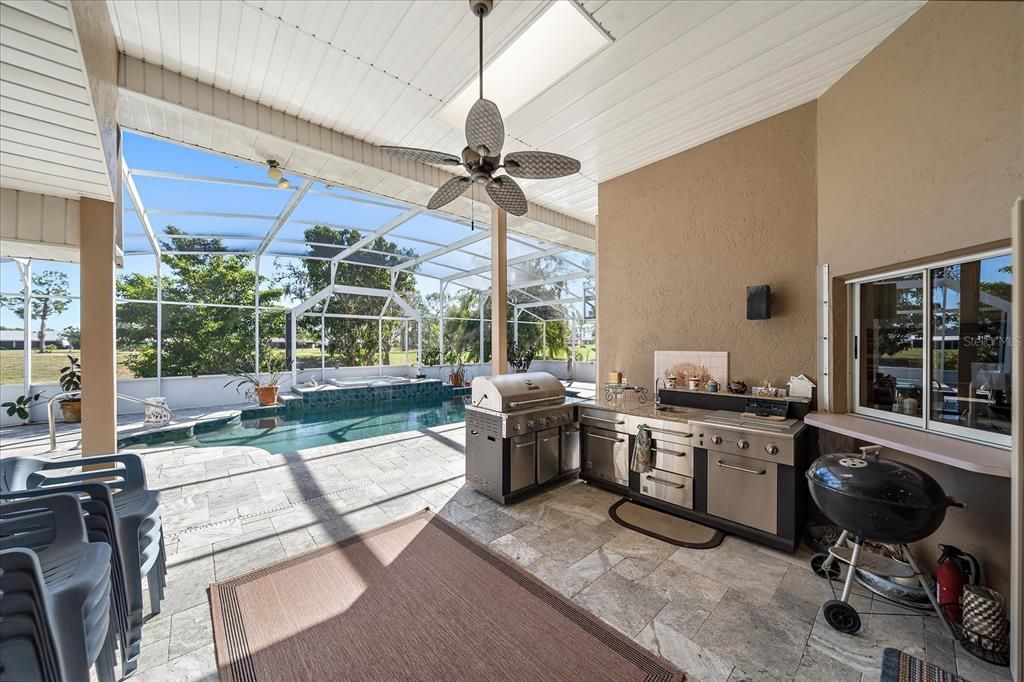 En Venta: $859,950 (5 camas, 4 baños, 5919 Pies cuadrados)