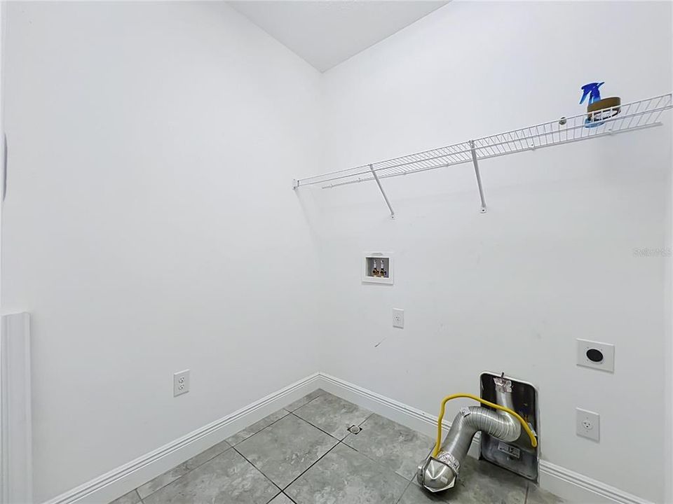 For Sale: $569,000 (3 beds, 2 baths, 2119 Square Feet)