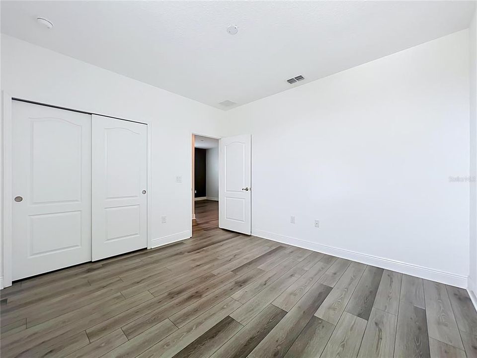 For Sale: $569,000 (3 beds, 2 baths, 2119 Square Feet)