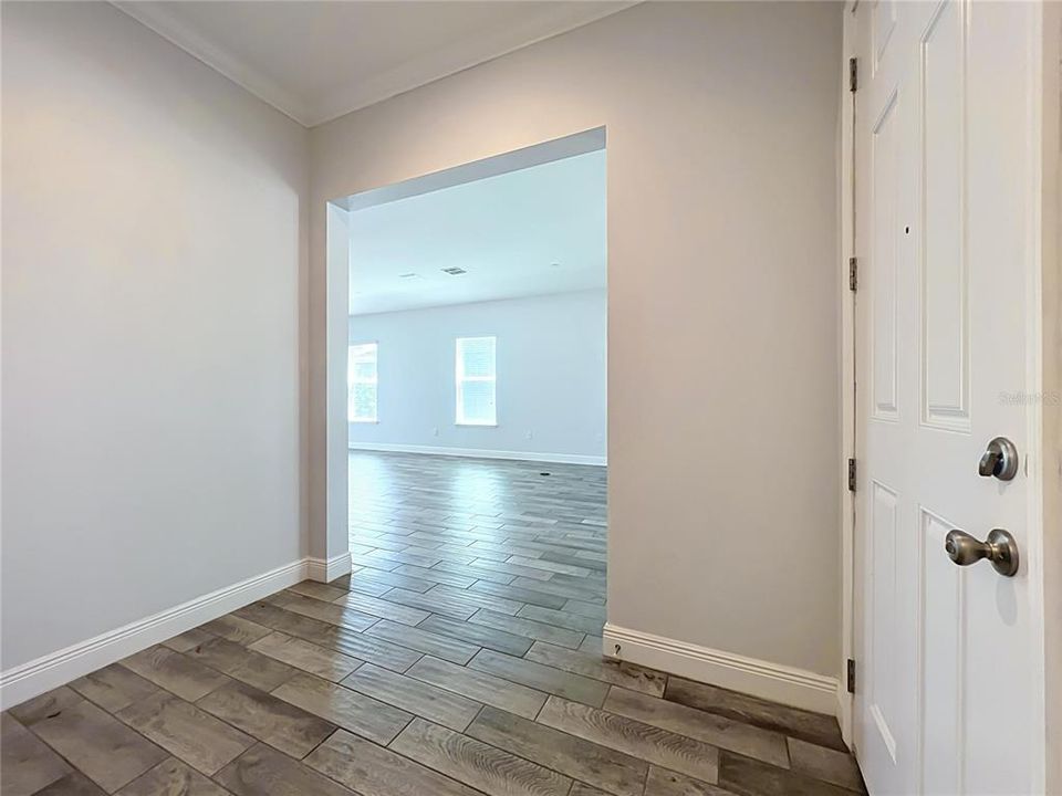 For Sale: $569,000 (3 beds, 2 baths, 2119 Square Feet)