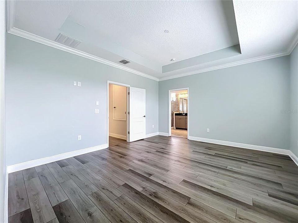 For Sale: $569,000 (3 beds, 2 baths, 2119 Square Feet)