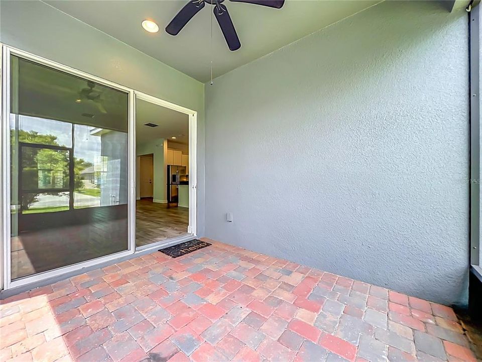 For Sale: $569,000 (3 beds, 2 baths, 2119 Square Feet)