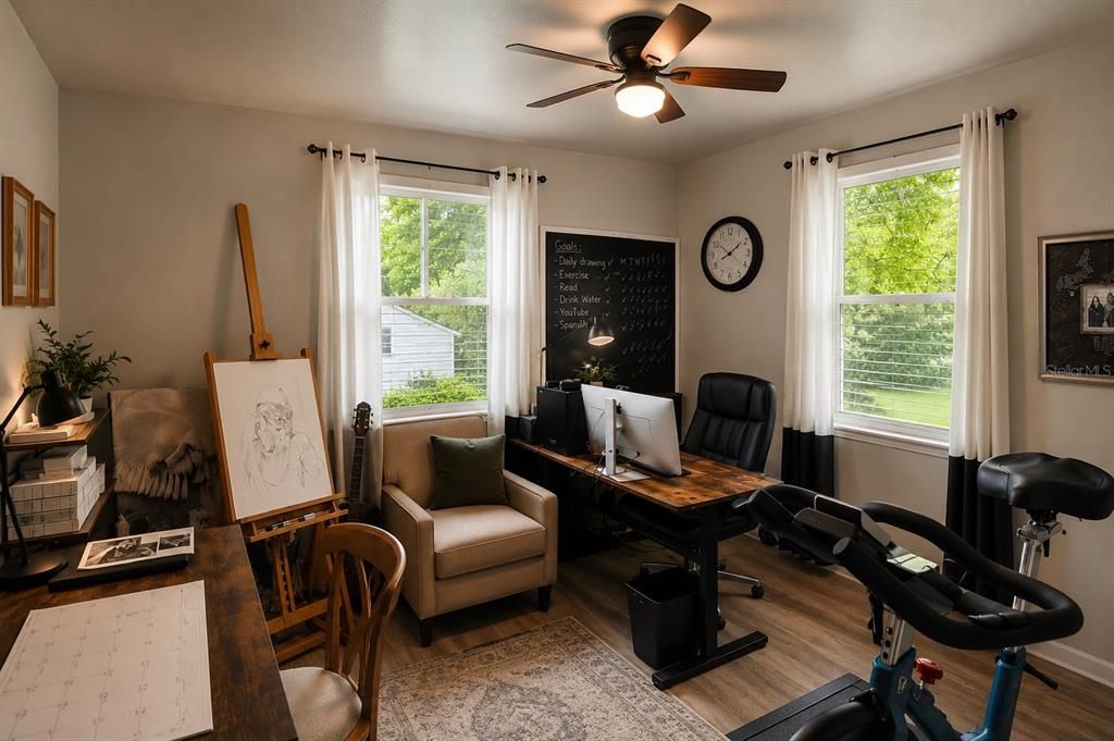 For Sale: $335,000 (3 beds, 2 baths, 1599 Square Feet)