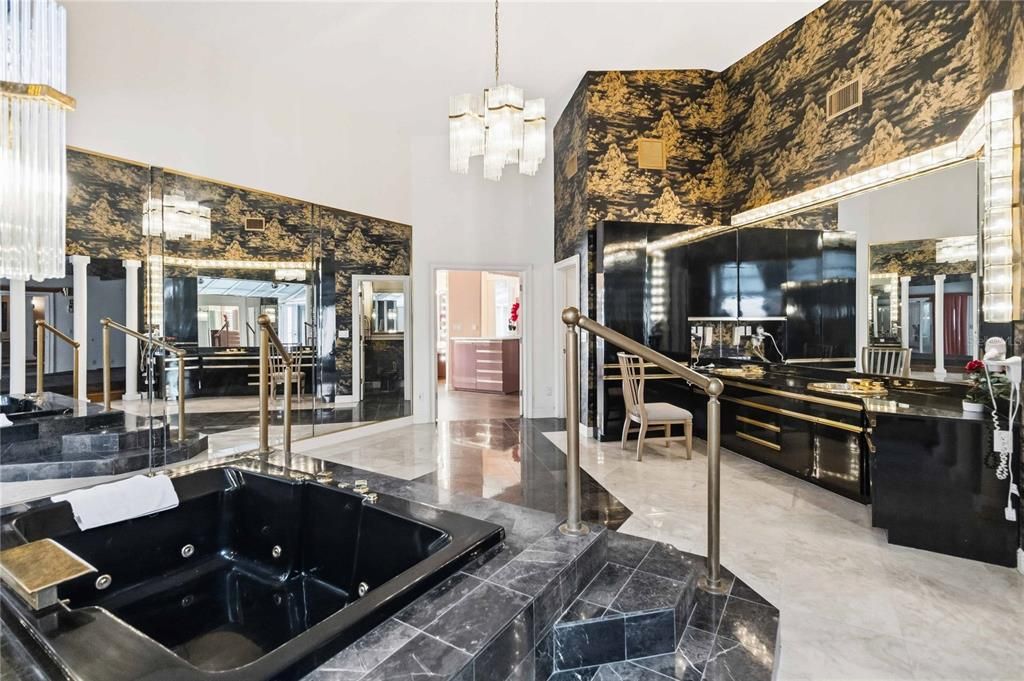 На продажу: $3,799,000 (7 спален, 6 ванн, 12339 Квадратных фут)