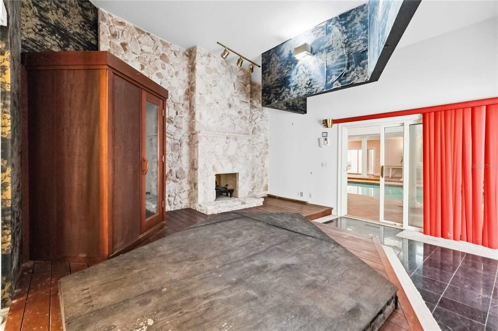 На продажу: $3,799,000 (7 спален, 6 ванн, 12339 Квадратных фут)