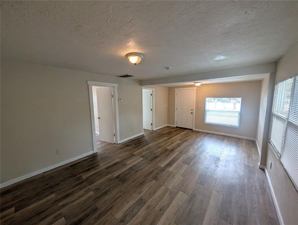 For Rent: $1,775 (4 beds, 2 baths, 1124 Square Feet)