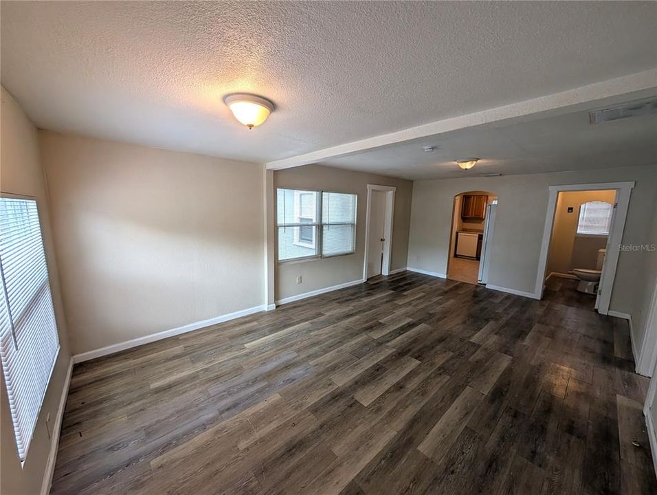 For Rent: $1,775 (4 beds, 2 baths, 1124 Square Feet)
