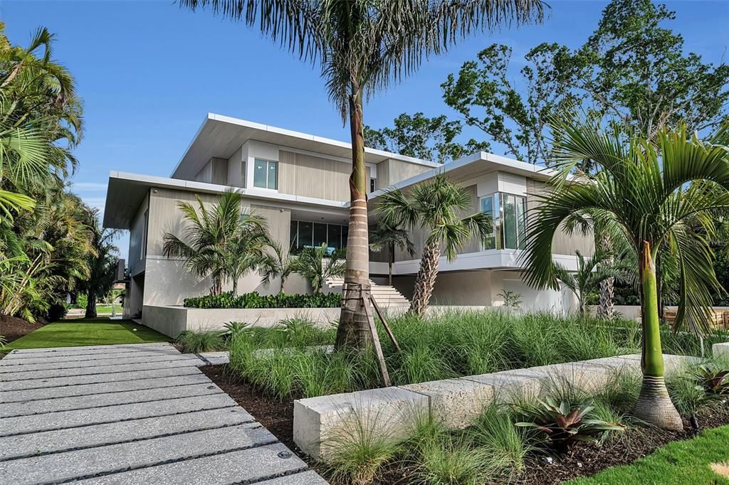 For Sale: $12,250,000 (5 beds, 5 baths, 5120 Square Feet)
