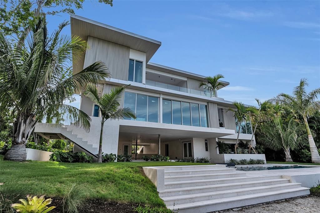 For Sale: $12,250,000 (5 beds, 5 baths, 5120 Square Feet)