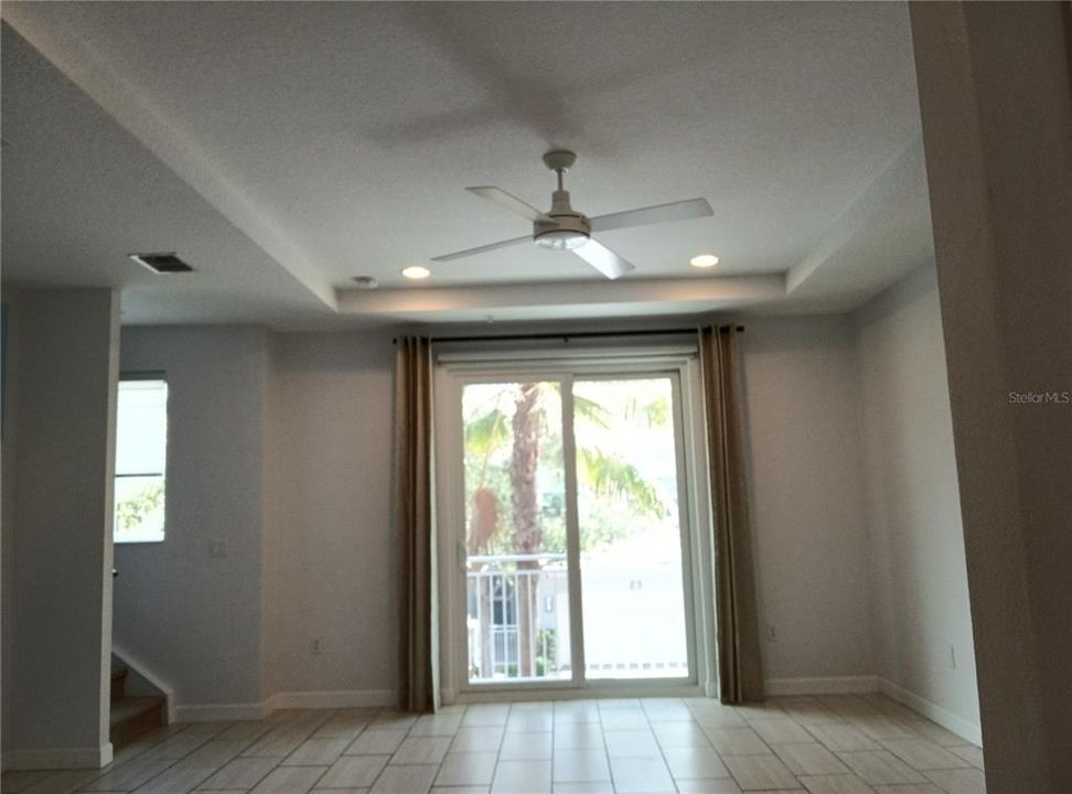 For Sale: $444,500 (3 beds, 3 baths, 1989 Square Feet)