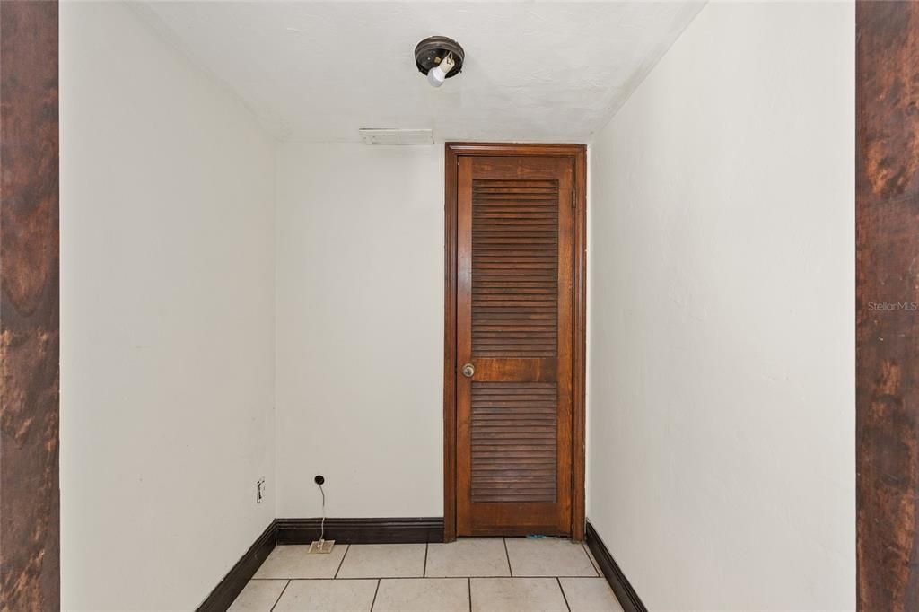 En Venta: $625,000 (5 camas, 2 baños, 2170 Pies cuadrados)