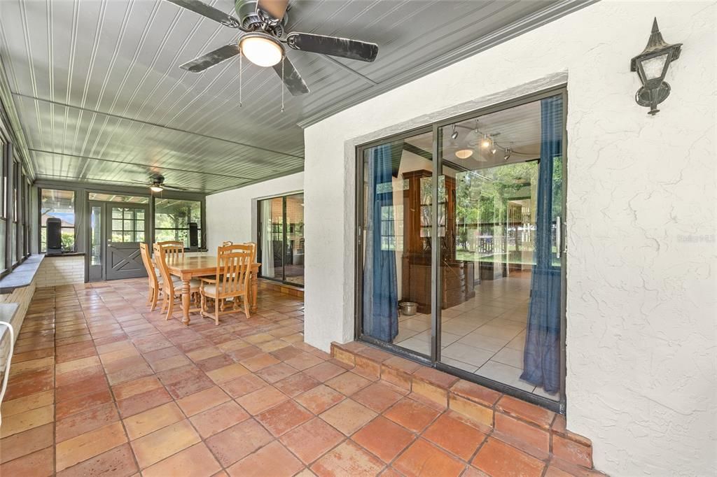En Venta: $625,000 (5 camas, 2 baños, 2170 Pies cuadrados)
