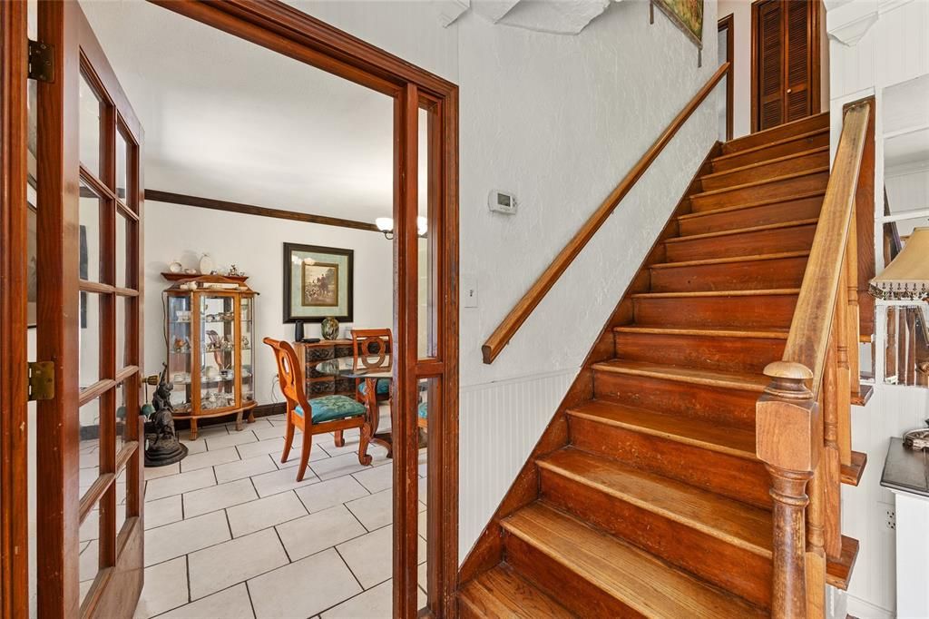 En Venta: $625,000 (5 camas, 2 baños, 2170 Pies cuadrados)