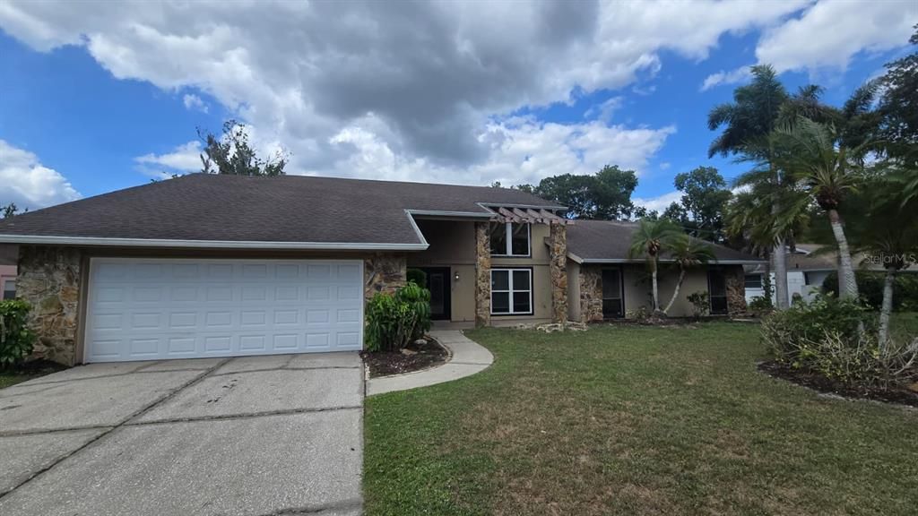 For Sale: $395,000 (3 beds, 2 baths, 2211 Square Feet)