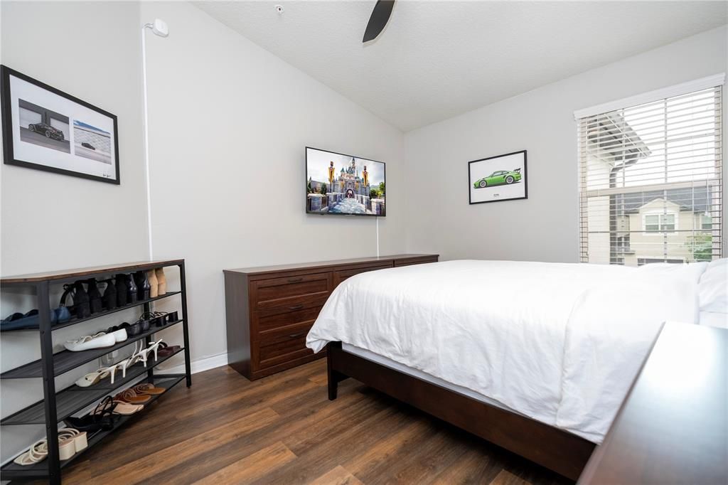 For Sale: $289,900 (3 beds, 2 baths, 1548 Square Feet)