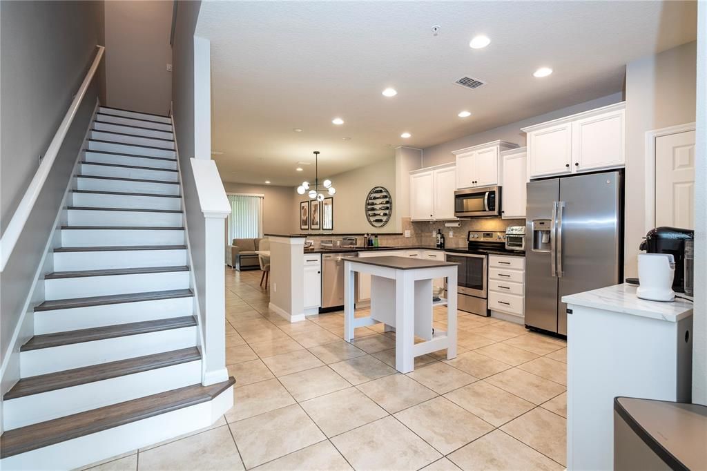For Sale: $289,900 (3 beds, 2 baths, 1548 Square Feet)