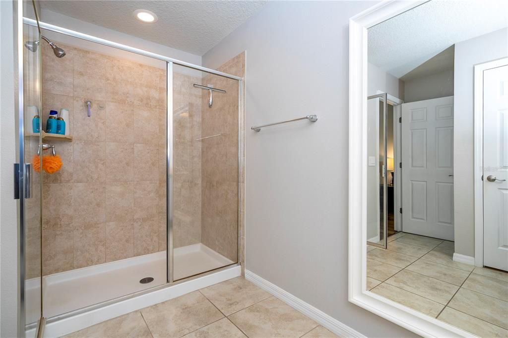 For Sale: $289,900 (3 beds, 2 baths, 1548 Square Feet)