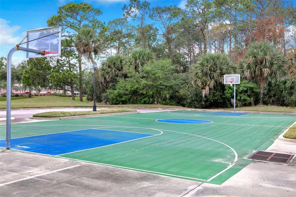 For Sale: $349,500 (2 beds, 3 baths, 1604 Square Feet)