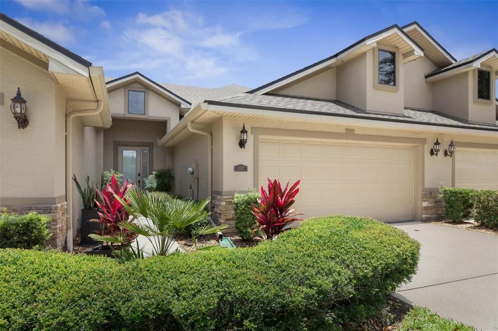 For Sale: $349,500 (2 beds, 3 baths, 1604 Square Feet)