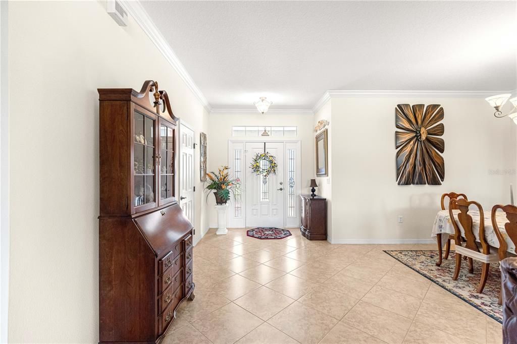 En Venta: $379,000 (3 camas, 2 baños, 1993 Pies cuadrados)