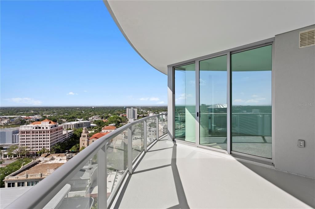 En Venta: $2,450,000 (3 camas, 3 baños, 2658 Pies cuadrados)
