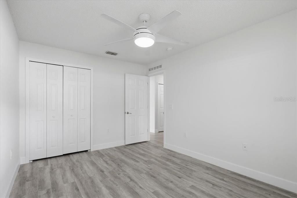 En Venta: $469,000 (4 camas, 2 baños, 2096 Pies cuadrados)