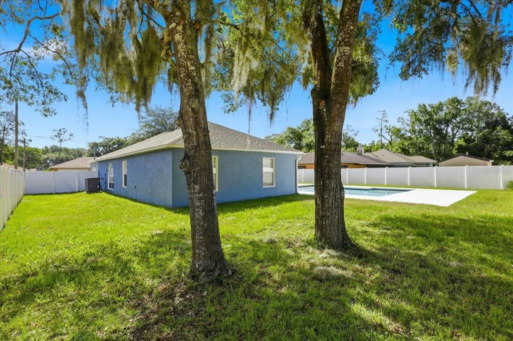 En Venta: $469,000 (4 camas, 2 baños, 2096 Pies cuadrados)
