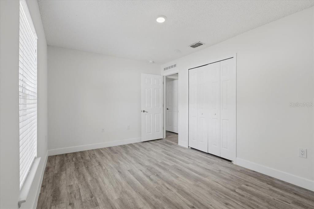 En Venta: $469,000 (4 camas, 2 baños, 2096 Pies cuadrados)