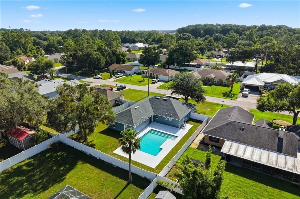 En Venta: $469,000 (4 camas, 2 baños, 2096 Pies cuadrados)