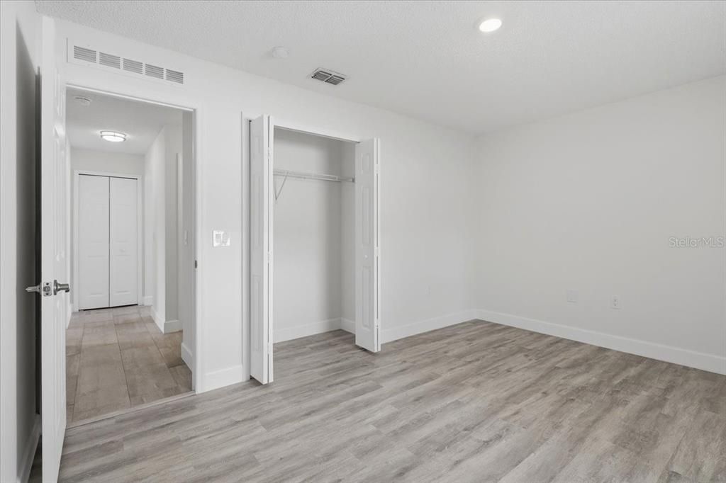 En Venta: $469,000 (4 camas, 2 baños, 2096 Pies cuadrados)