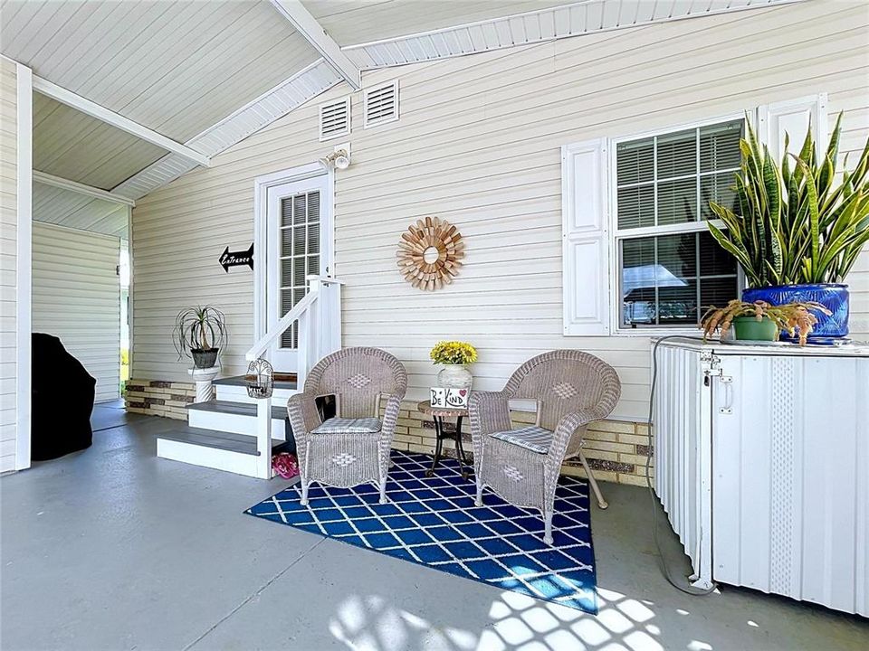 For Sale: $197,000 (2 beds, 2 baths, 1352 Square Feet)