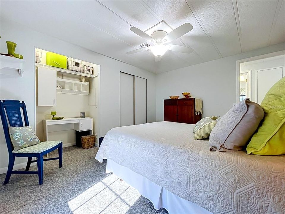 For Sale: $197,000 (2 beds, 2 baths, 1352 Square Feet)