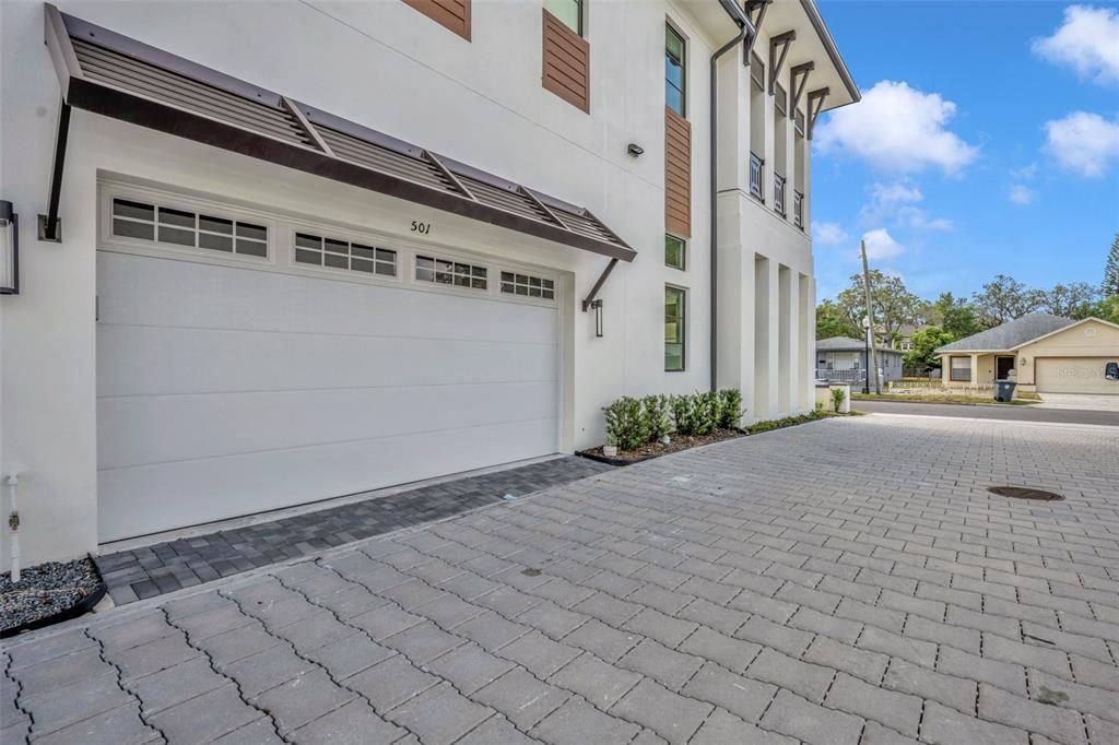 Active With Contract: $6,500 (3 beds, 2 baths, 2372 Square Feet)