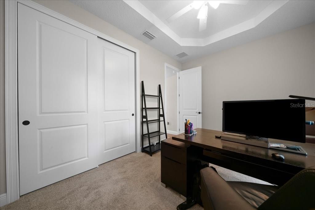For Sale: $359,000 (3 beds, 2 baths, 1923 Square Feet)