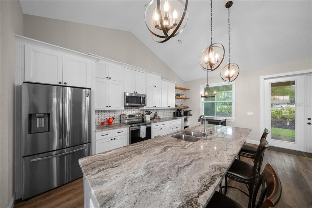 For Sale: $359,000 (3 beds, 2 baths, 1923 Square Feet)