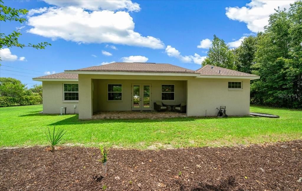 For Sale: $359,000 (3 beds, 2 baths, 1923 Square Feet)