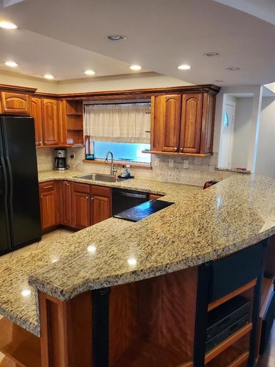 На продажу: $485,000 (3 спален, 2 ванн, 1551 Квадратных фут)