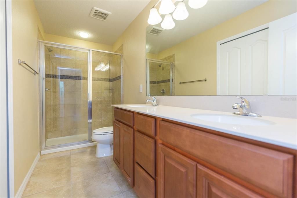 For Rent: $2,200 (3 beds, 2 baths, 1444 Square Feet)