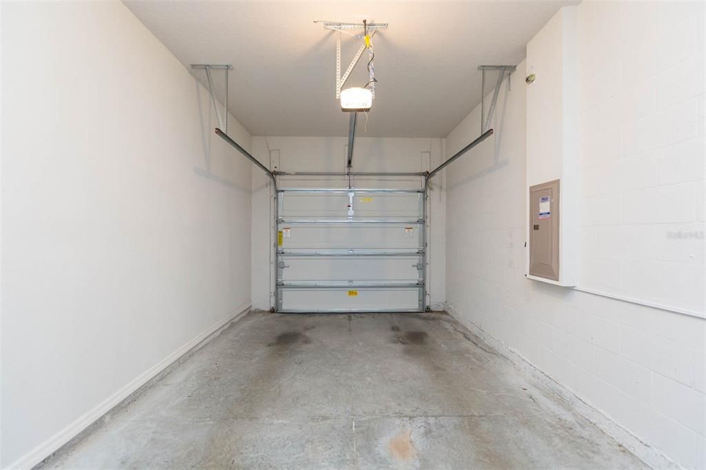 For Rent: $2,200 (3 beds, 2 baths, 1444 Square Feet)