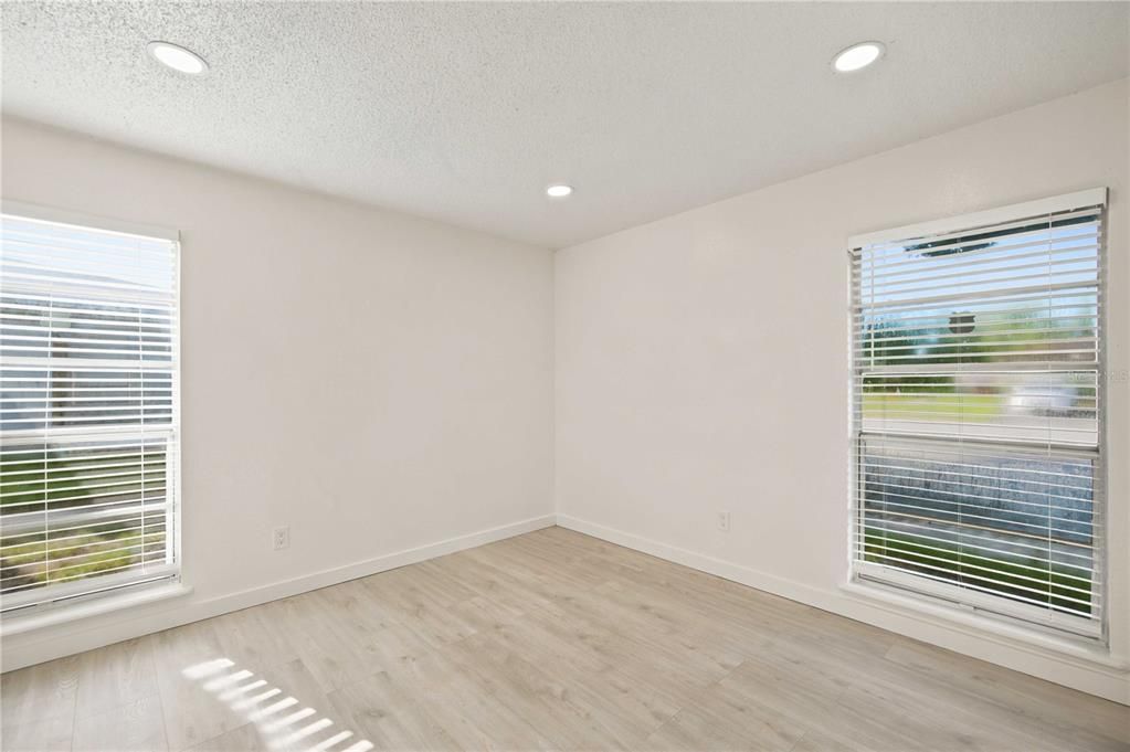 For Sale: $579,000 (8 beds, 0 baths, 3417 Square Feet)