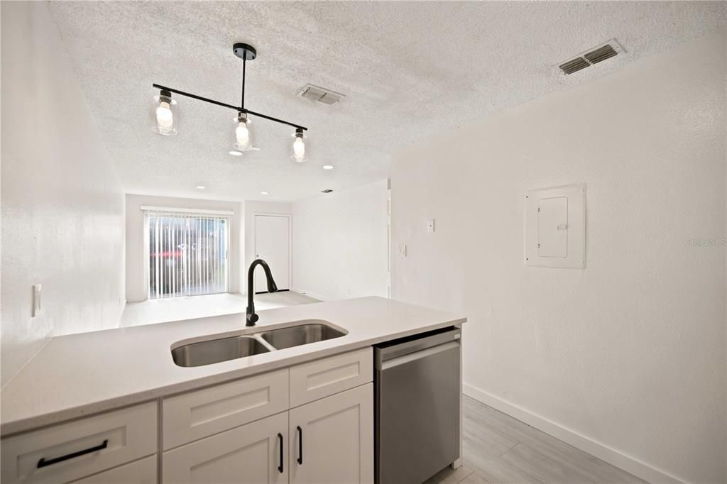 For Sale: $579,000 (8 beds, 0 baths, 3417 Square Feet)