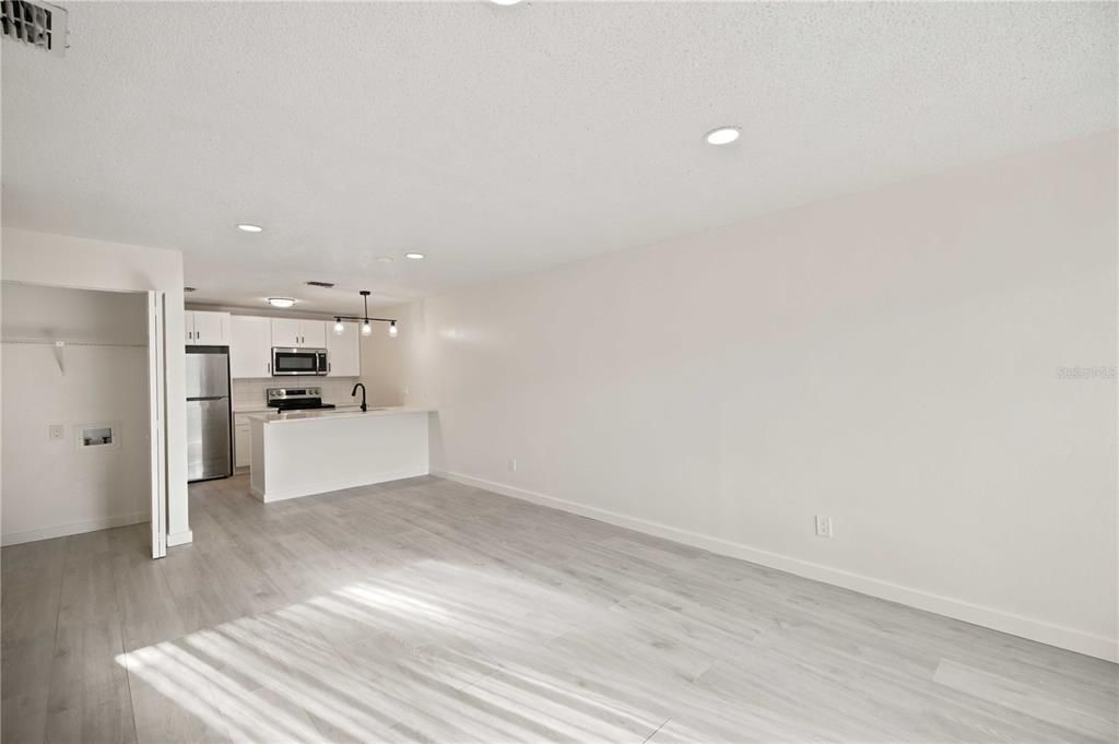 For Sale: $579,000 (8 beds, 0 baths, 3417 Square Feet)