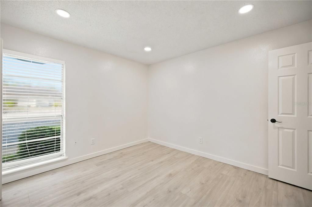 For Sale: $579,000 (8 beds, 0 baths, 3417 Square Feet)
