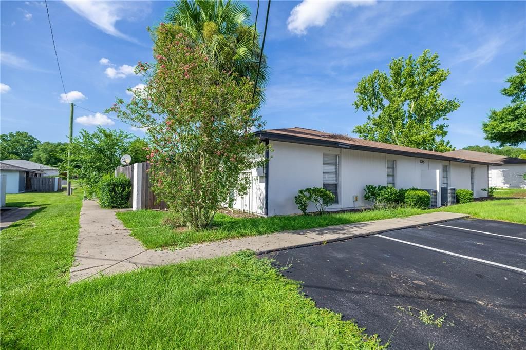 For Sale: $579,000 (8 beds, 0 baths, 3417 Square Feet)