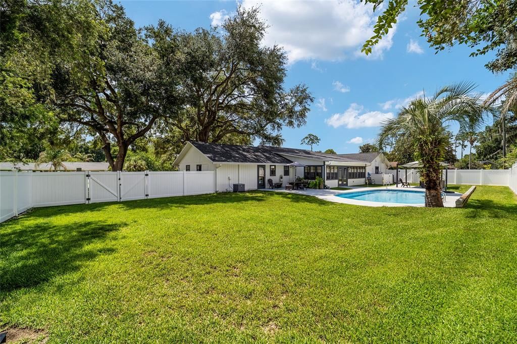 For Sale: $490,000 (3 beds, 2 baths, 2465 Square Feet)