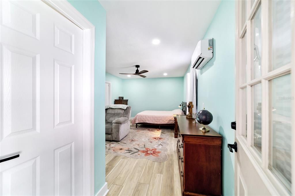 For Sale: $490,000 (3 beds, 2 baths, 2465 Square Feet)