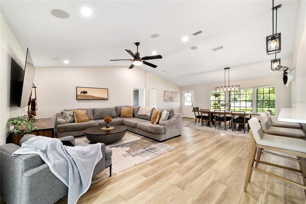 For Sale: $490,000 (3 beds, 2 baths, 2465 Square Feet)